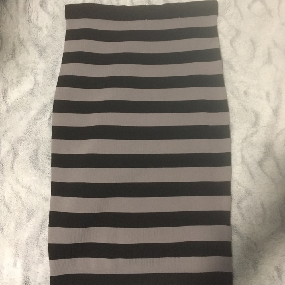Black and grey body con skirt
